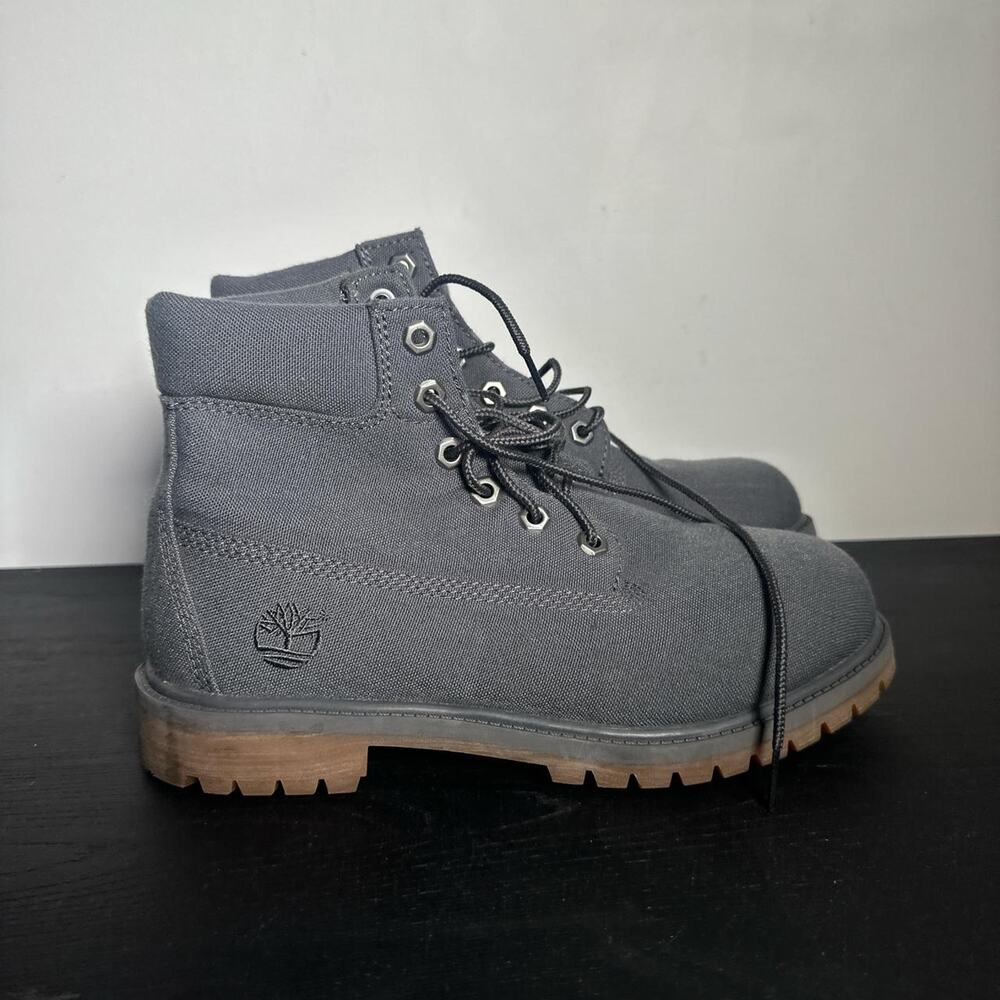 Timberland Boys' Premium Waterproof Boots Lace Up Round Toe Gray Size 6.5 US